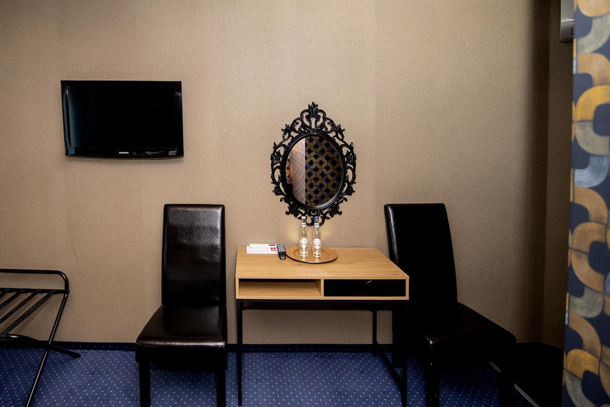 Palac Piorunow & Spa Kwiatkowice Bagian luar foto